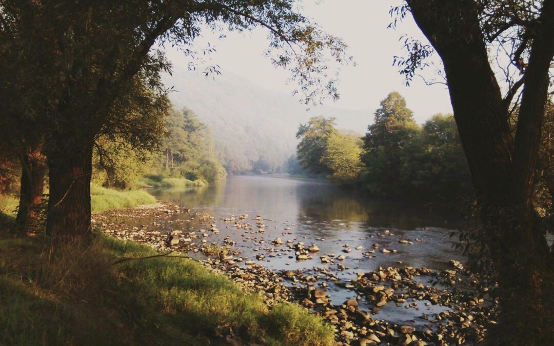 Odhatajme Hron: Ochrancovia riek vyrazili na symbolické putovanie riekou